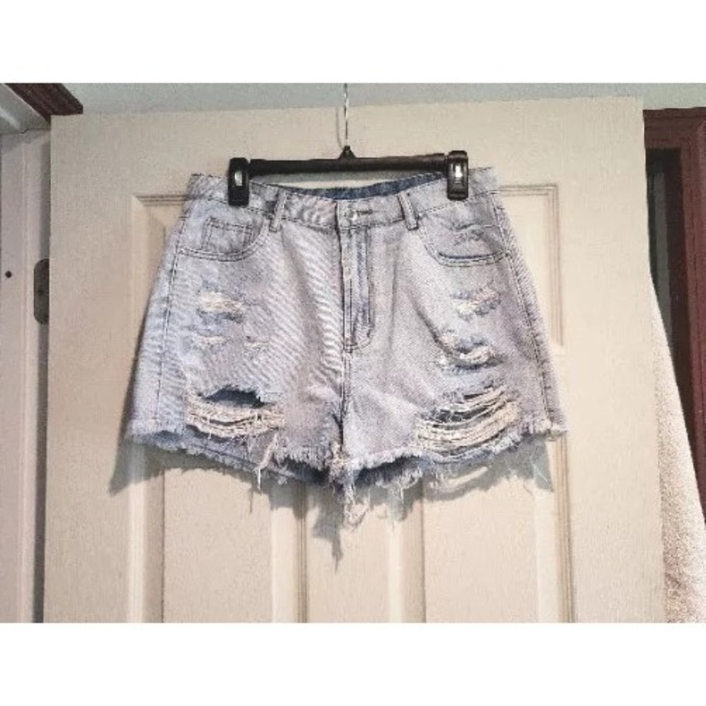 New 31 Distressed Frayed SUPER HIGH-RISE Acid Washed Light Blue Denim Shorts 90s